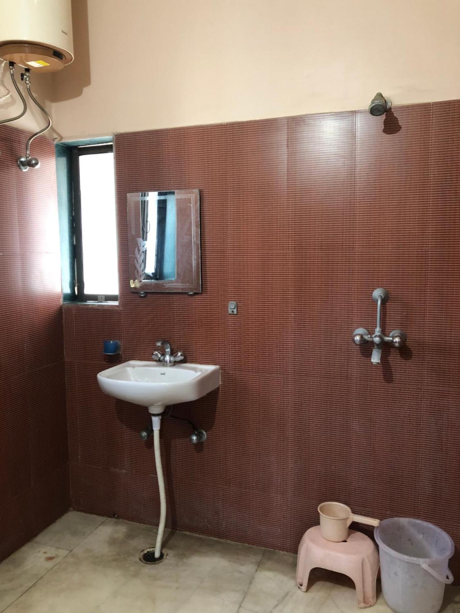 מלון בודהגאיה Momotaro House מראה חיצוני תמונה