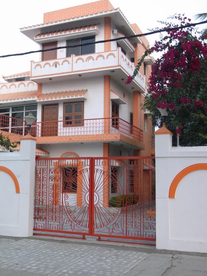 מלון בודהגאיה Momotaro House מראה חיצוני תמונה